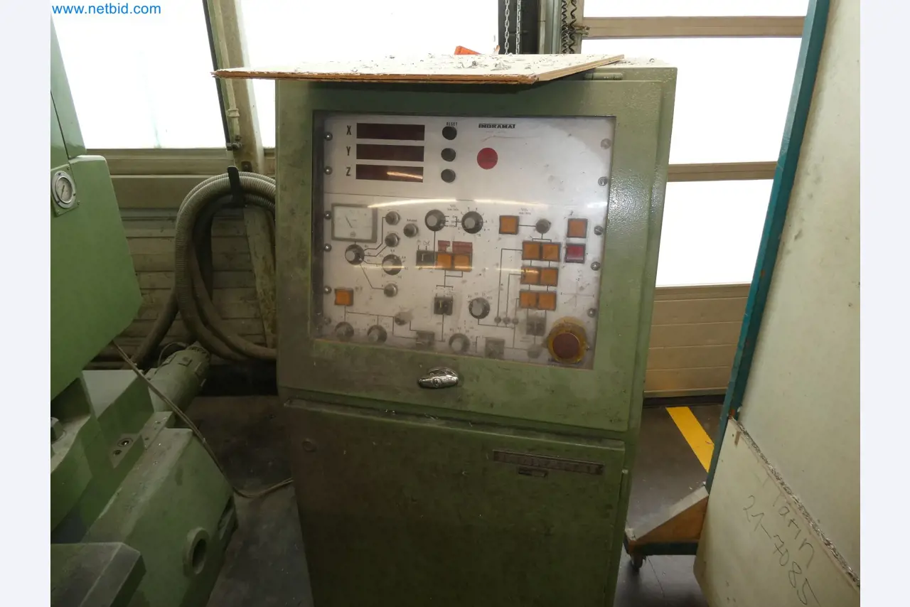 High-tech machinery for prototyping, model making, mold making (automotive)-5