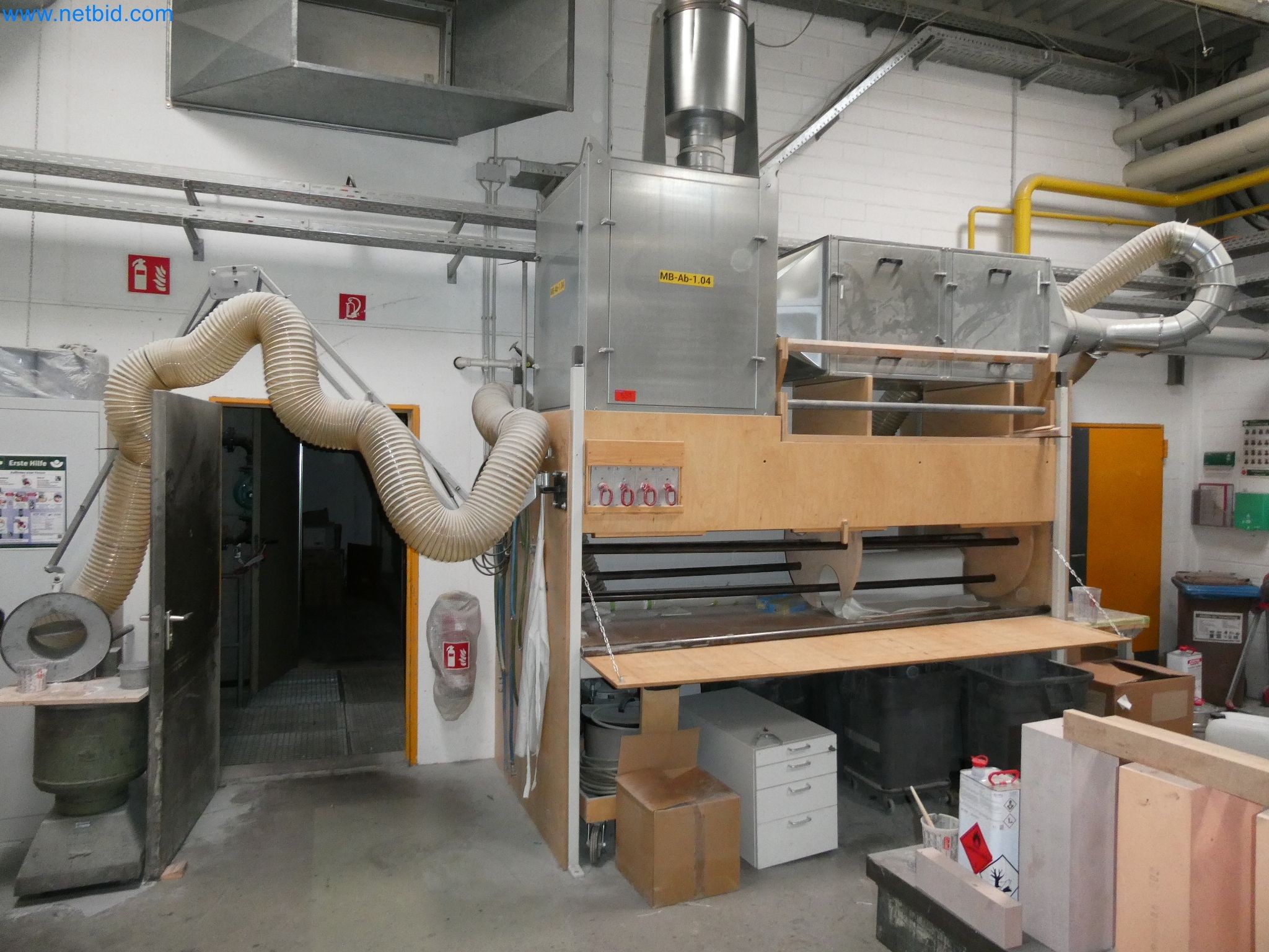 High-tech machinery for prototyping, model making, mold making (automotive)-1