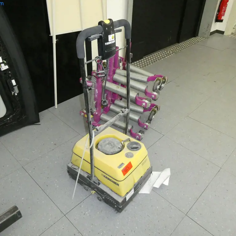 Sušička drhnoucích prostředků Kärcher BR400