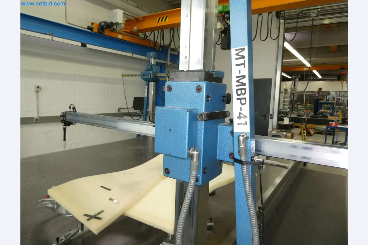 High-tech machinery for prototyping, model making, mold making (automotive)-2