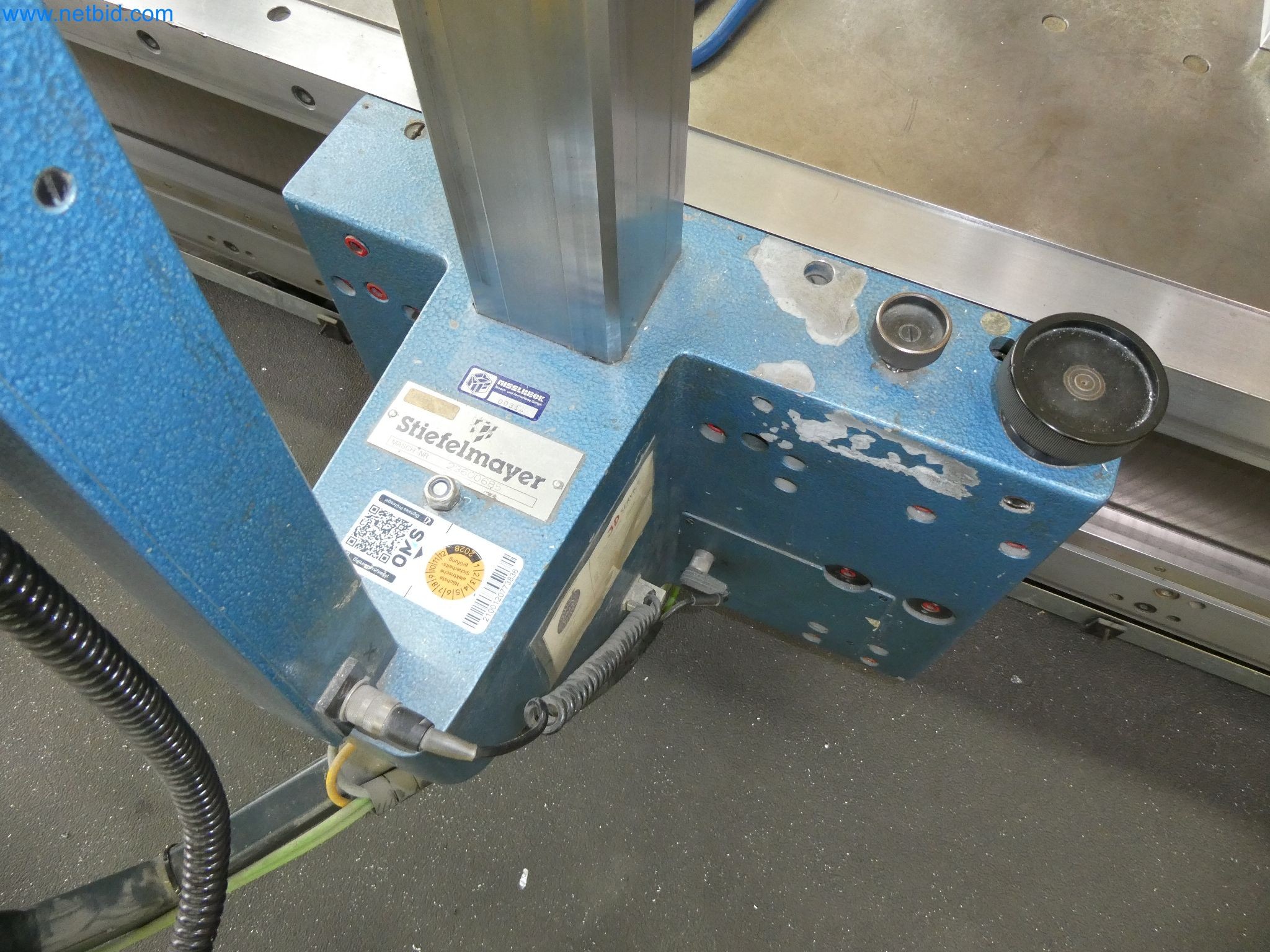 Zaawansowane technologicznie maszyny do prototypowania, produkcji modeli i form (motoryzacja)-3