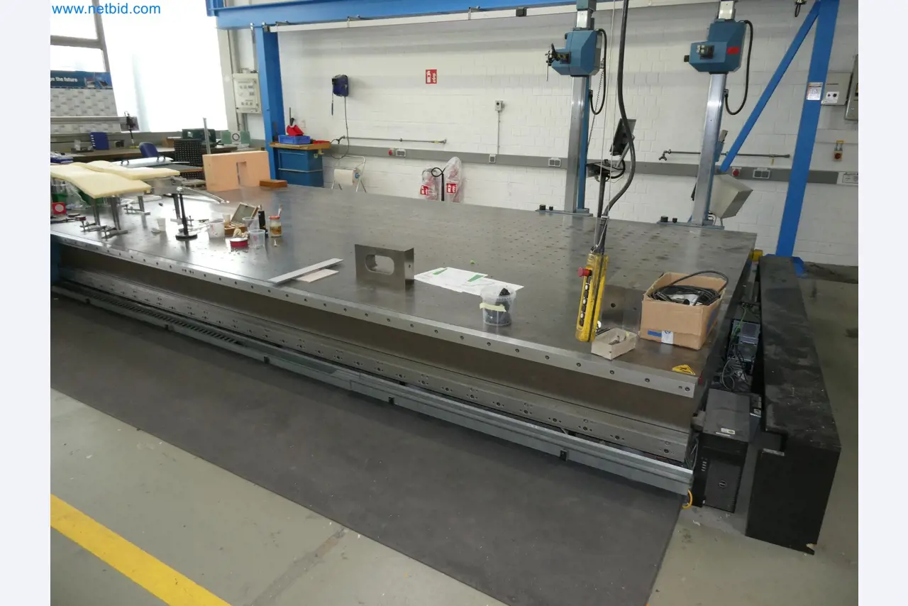 High-tech machinery for prototyping, model making, mold making (automotive)-4