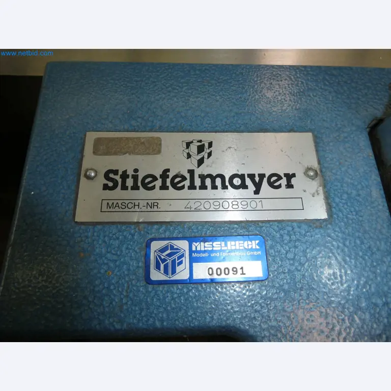 High-tech machinery for prototyping, model making, mold making (automotive)-5