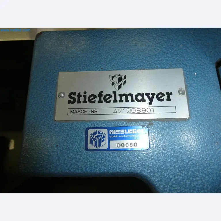 High-tech machinery for prototyping, model making, mold making (automotive)-7