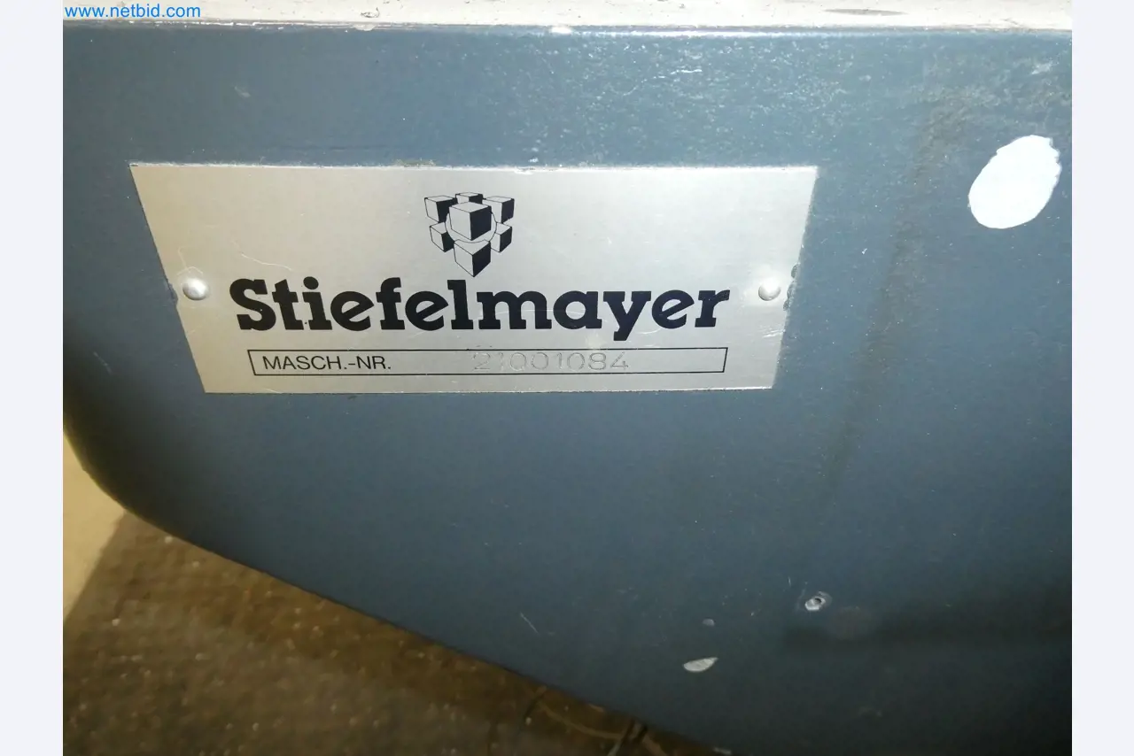 High-tech machinery for prototyping, model making, mold making (automotive)-3