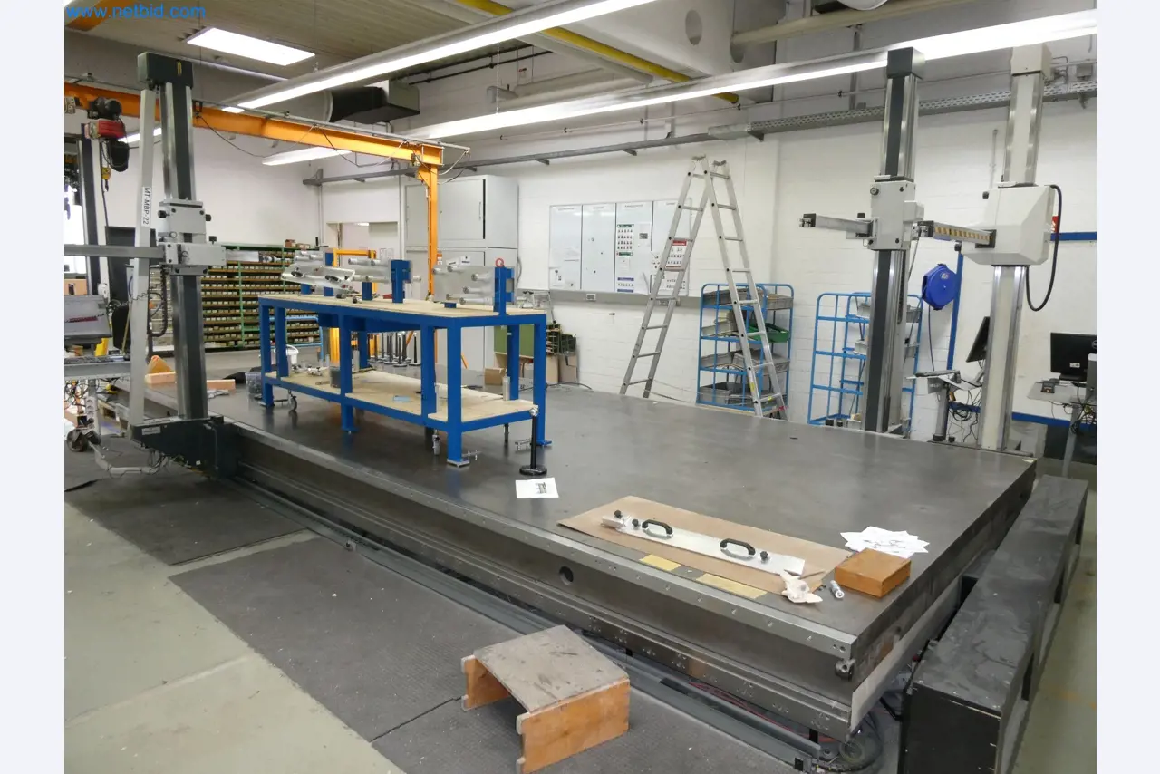 High-tech machinery for prototyping, model making, mold making (automotive)-4