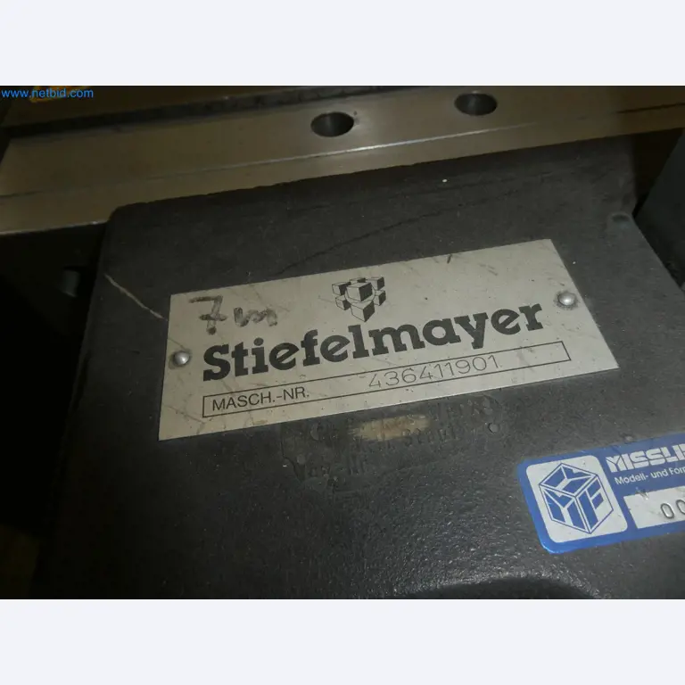 High-tech machinery for prototyping, model making, mold making (automotive)-6