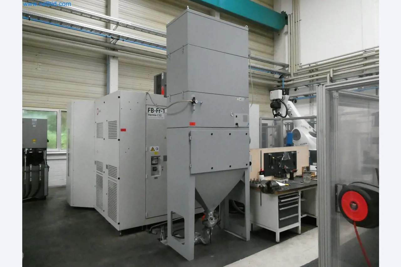 High-tech machinery for prototyping, model making, mold making (automotive)-1