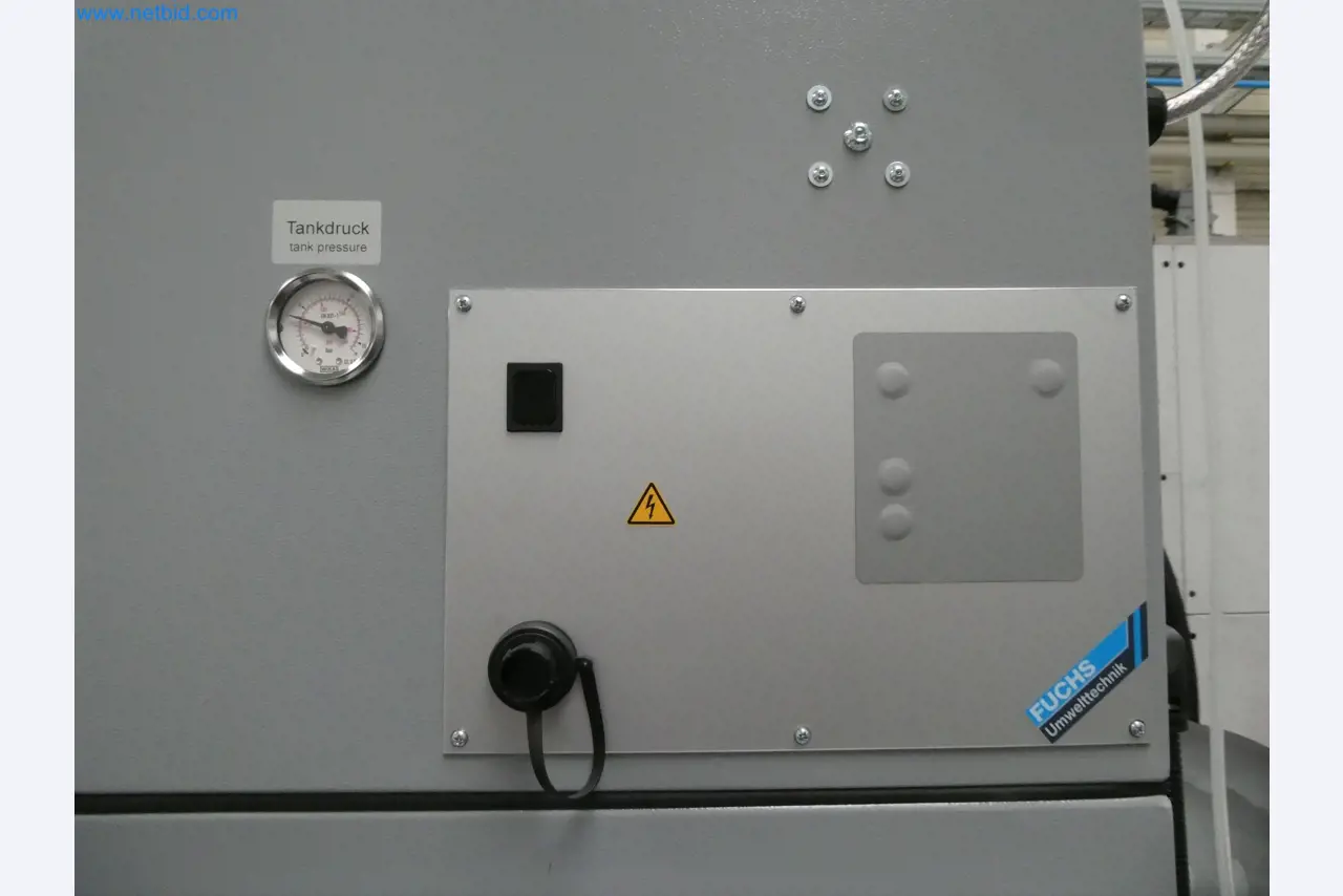 High-tech machinery for prototyping, model making, mold making (automotive)-2