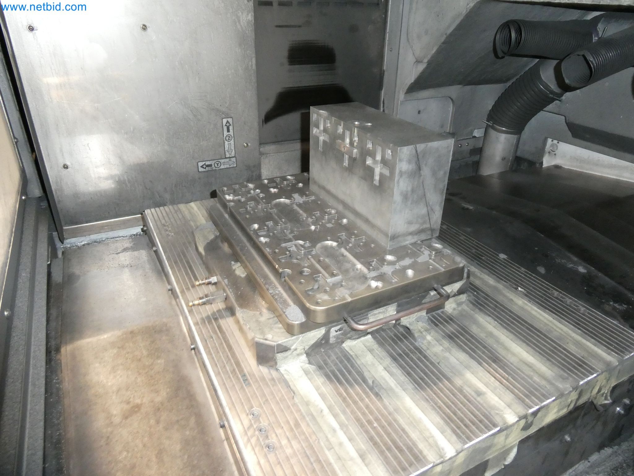 High-tech stroje pro výrobu prototypů, modelů a forem (automobilový průmysl)-4