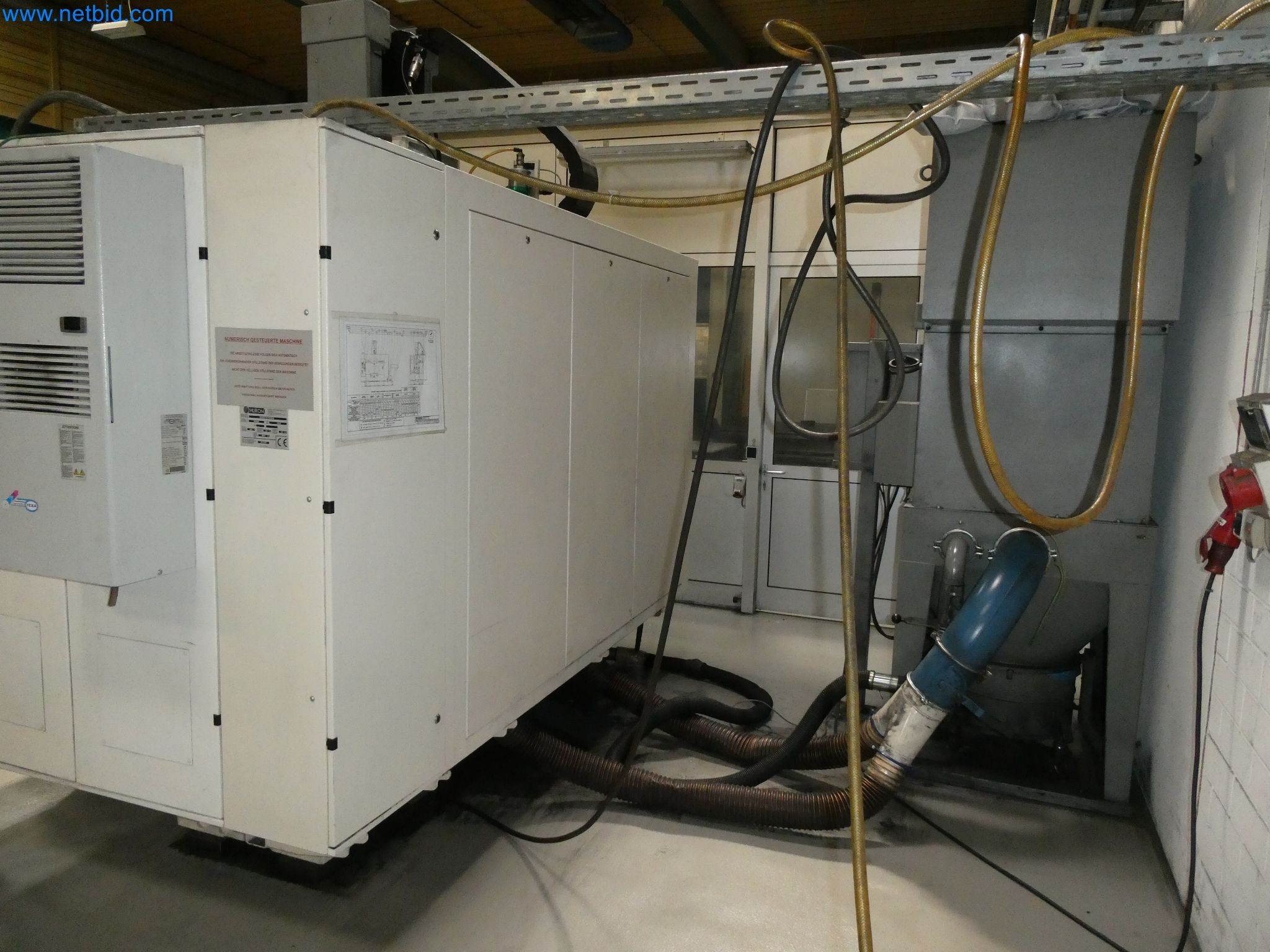 High-tech stroje pro výrobu prototypů, modelů a forem (automobilový průmysl)-7