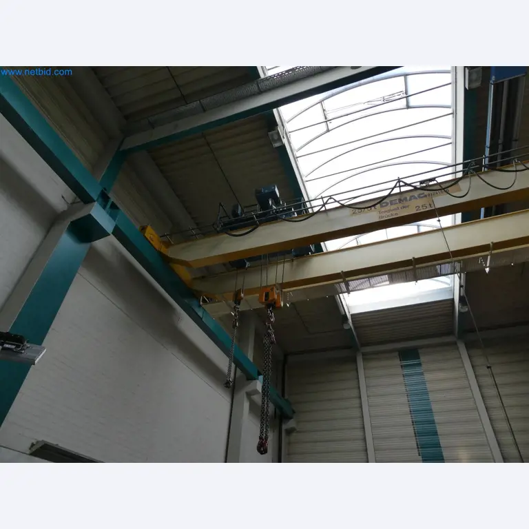 High-tech machinery for prototyping, model making, mold making (automotive)-2