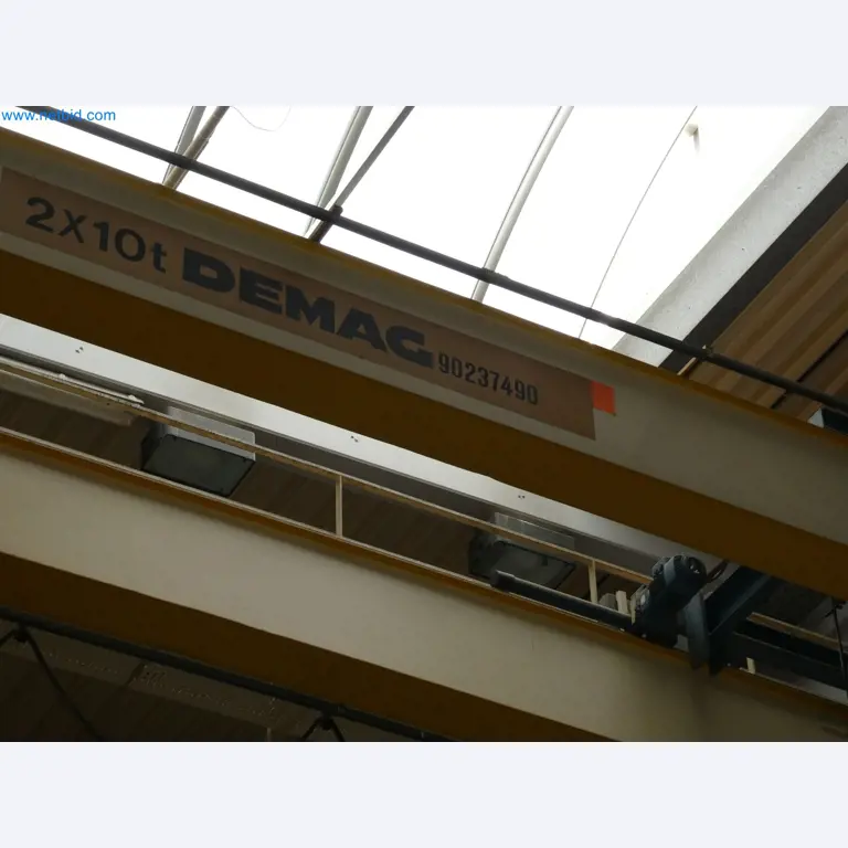 High-tech machinery for prototyping, model making, mold making (automotive)-3