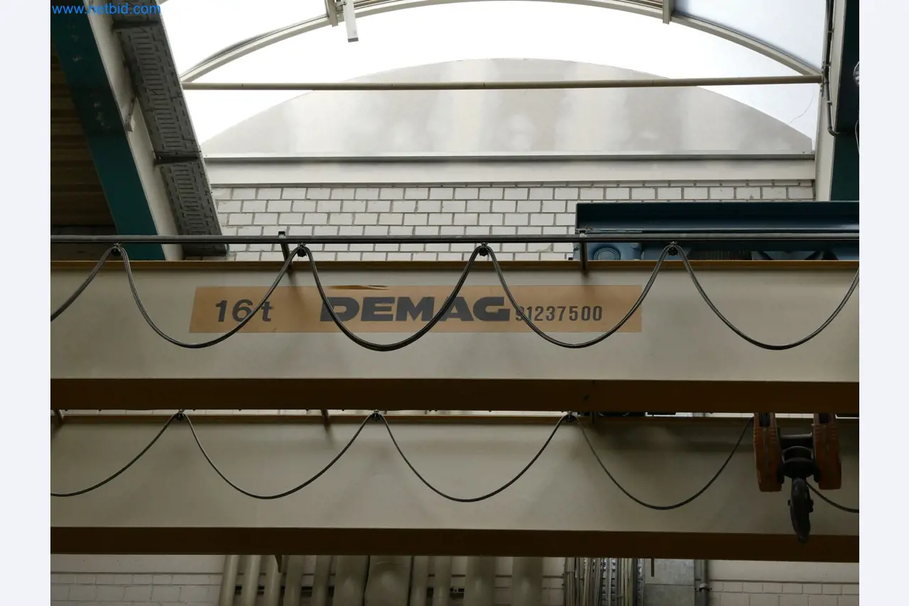 High-tech machinery for prototyping, model making, mold making (automotive)-2