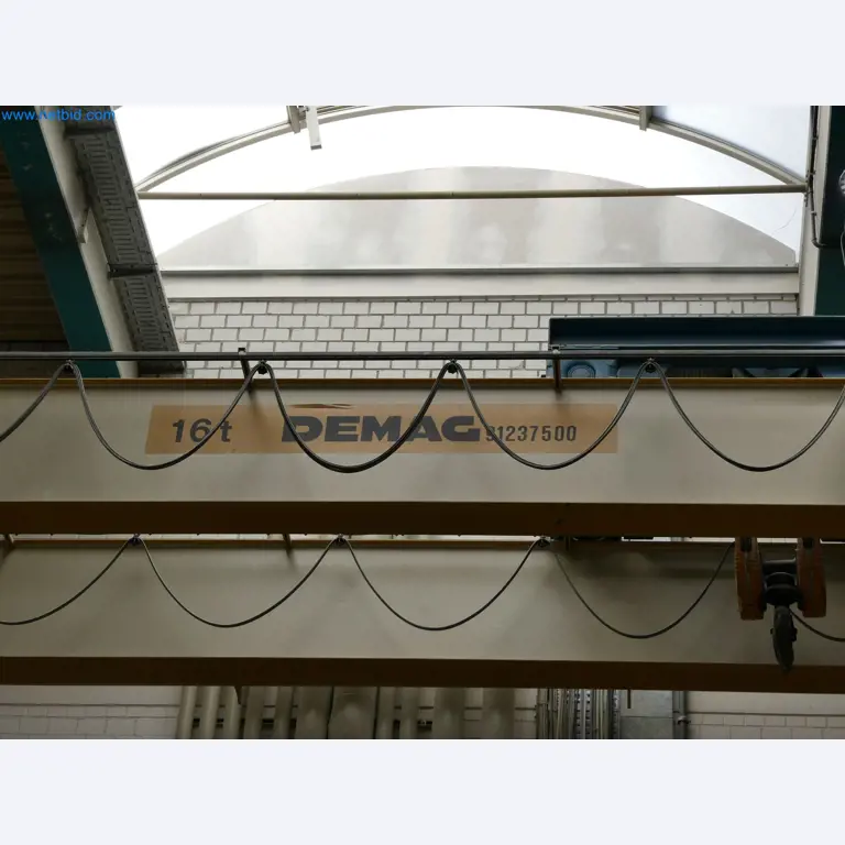 High-tech machinery for prototyping, model making, mold making (automotive)-2