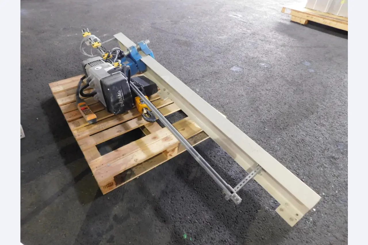 Machines en uitrusting van een industriële dienstverlener-3