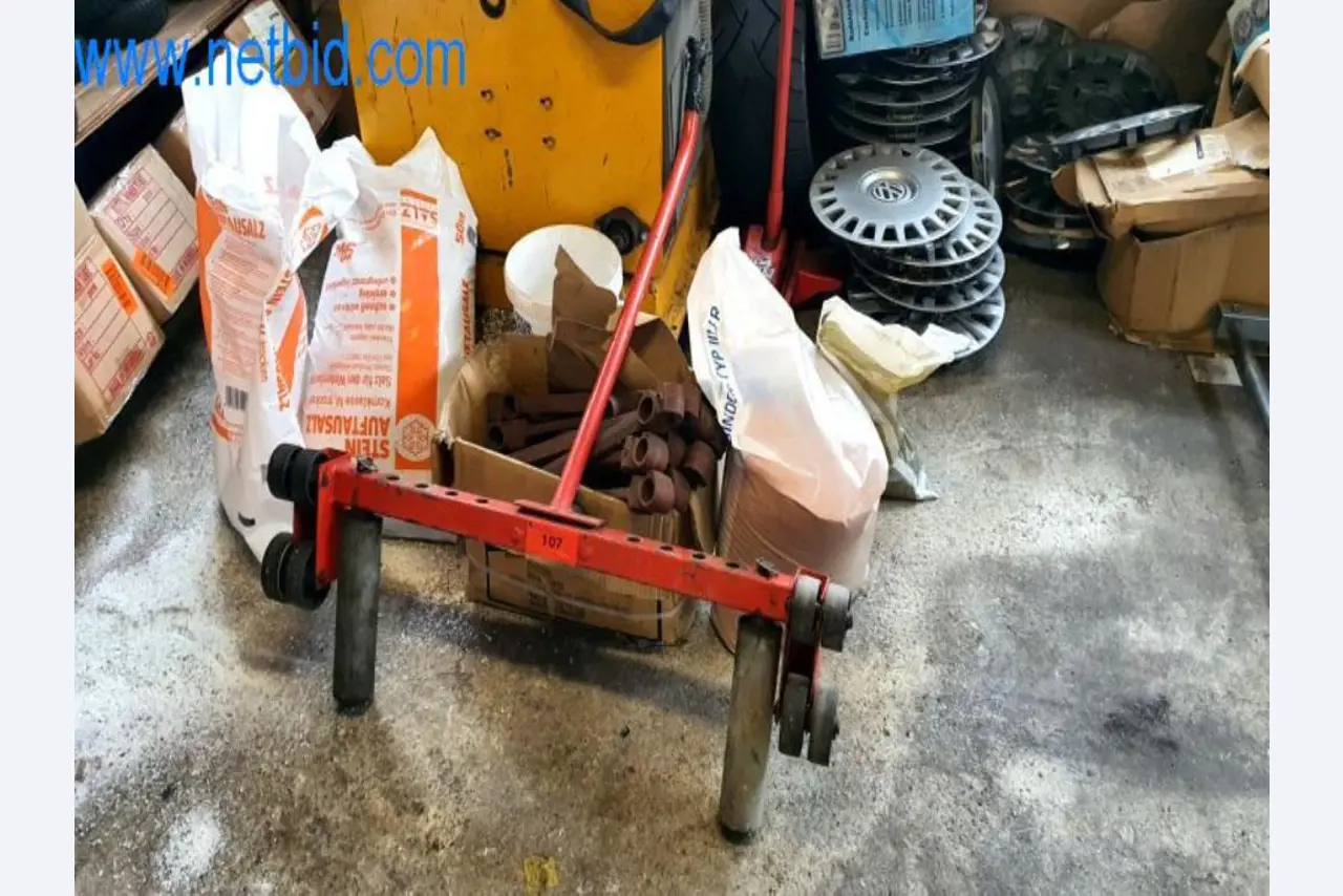 Vybavení a vybavení dílny prodejce pneumatik-1