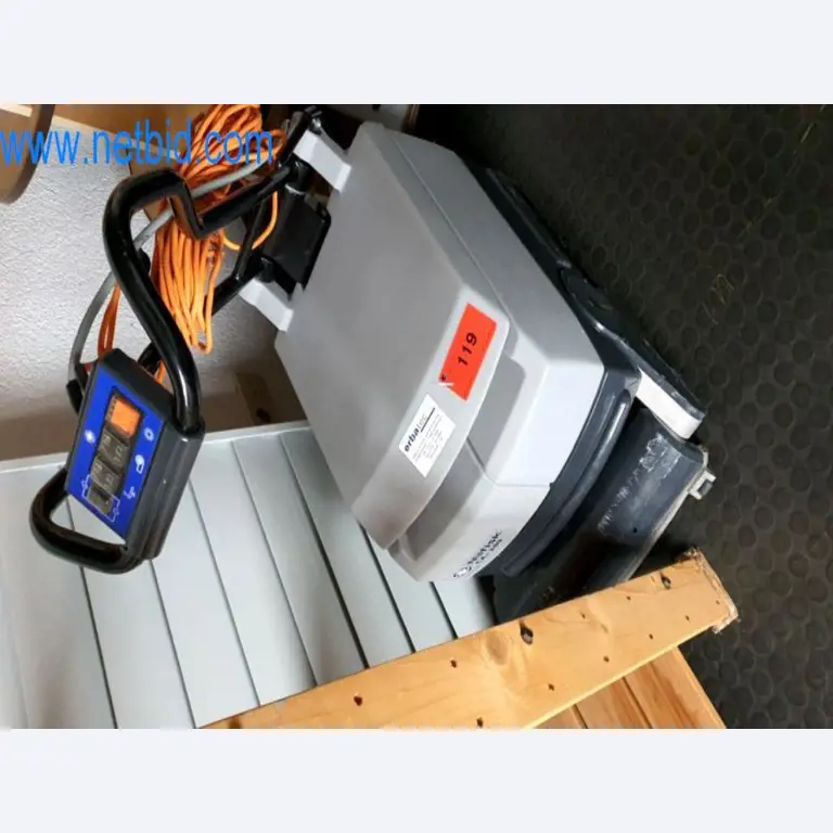 Equipamiento e instalaciones de taller de un distribuidor de neumáticos-1