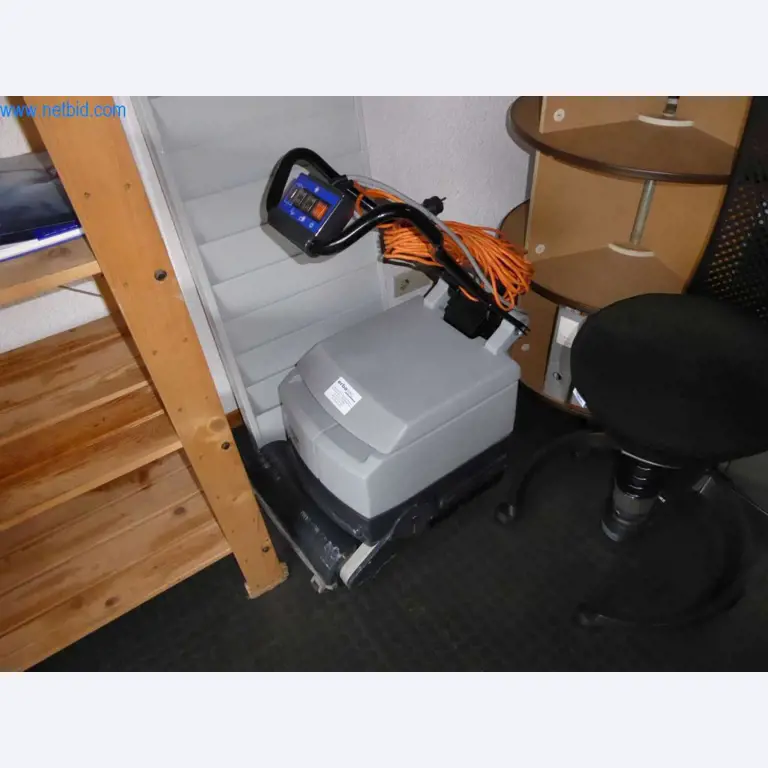 Equipamiento e instalaciones de taller de un distribuidor de neumáticos-2