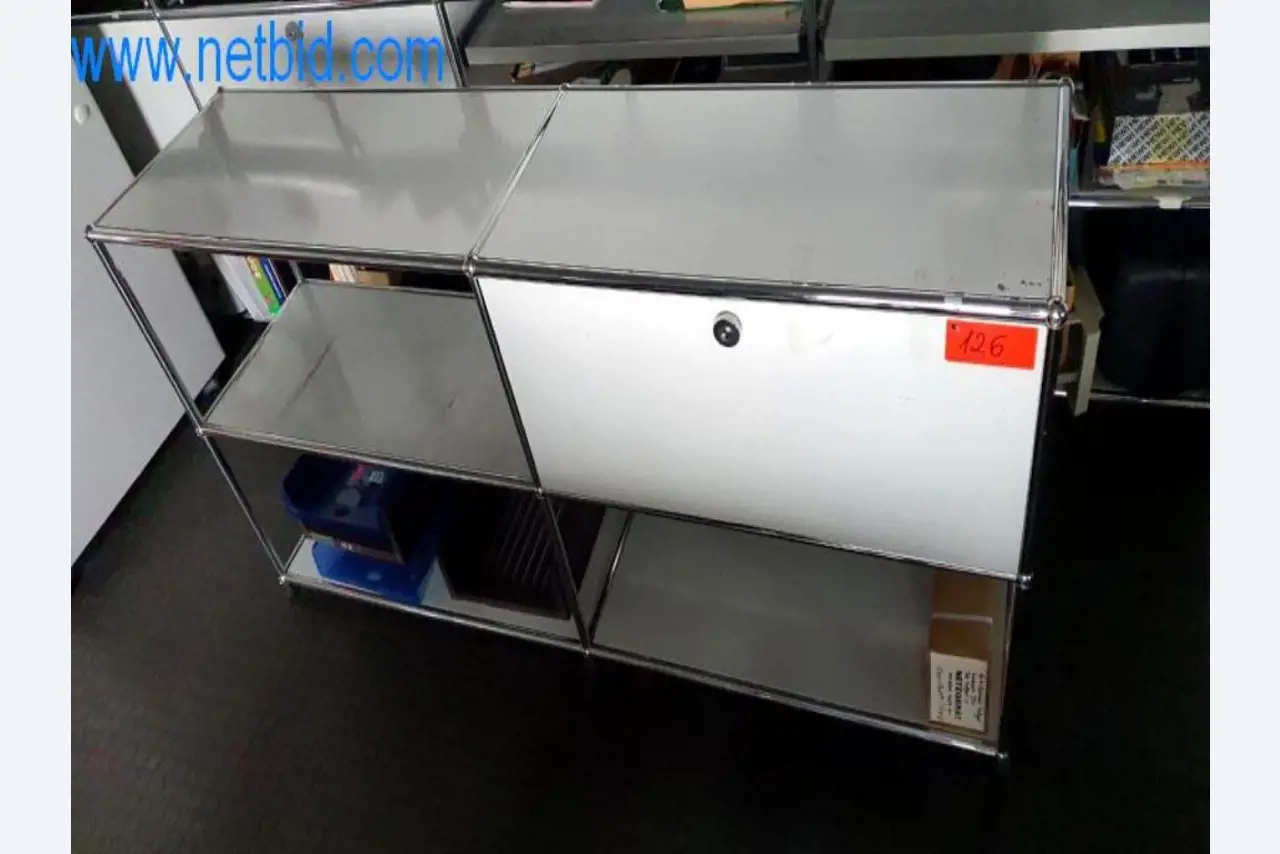 Equipamento e instalações de oficina de um revendedor de pneus-1