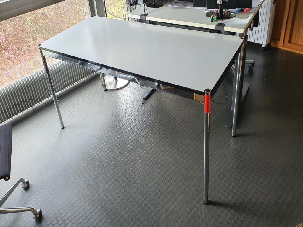 Geräte und Werkstatteinrichtung eines Reifenhandels-1