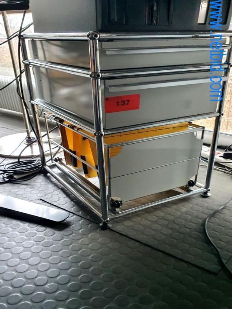 Geräte und Werkstatteinrichtung eines Reifenhandels-1