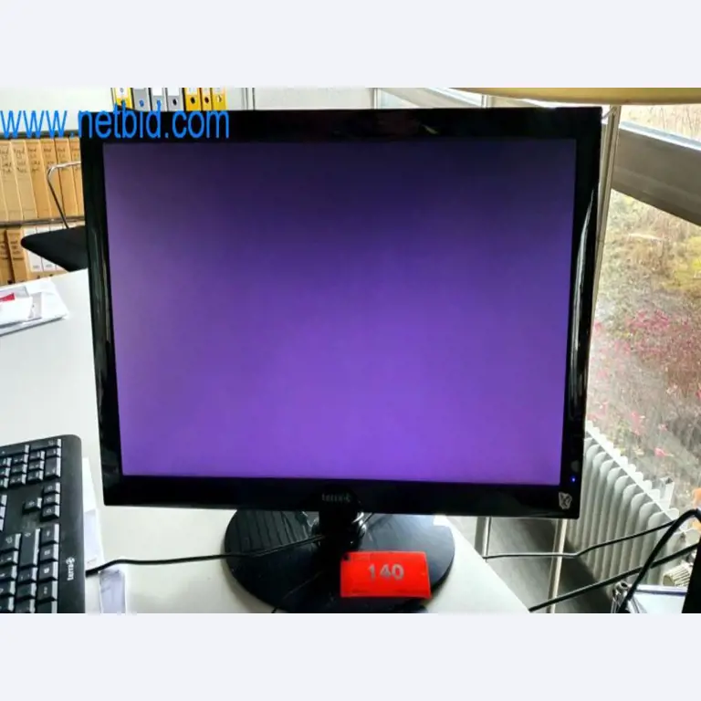 Geräte und Werkstatteinrichtung eines Reifenhandels-1