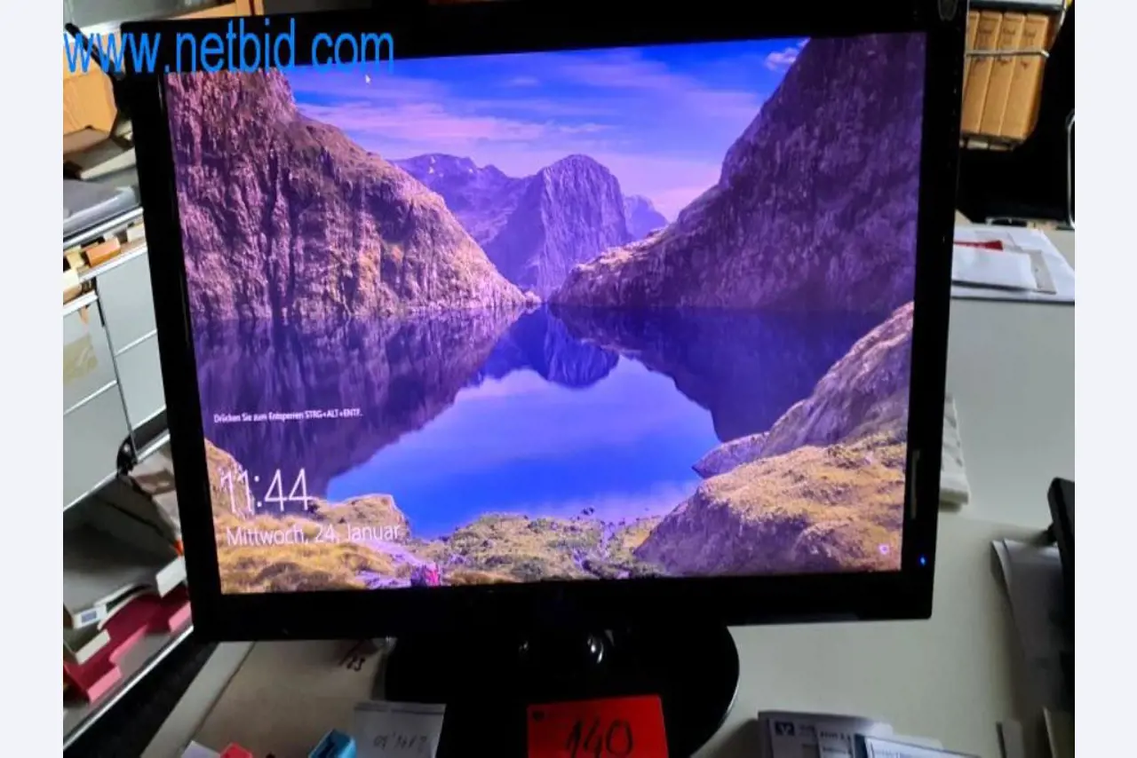 Geräte und Werkstatteinrichtung eines Reifenhandels-2