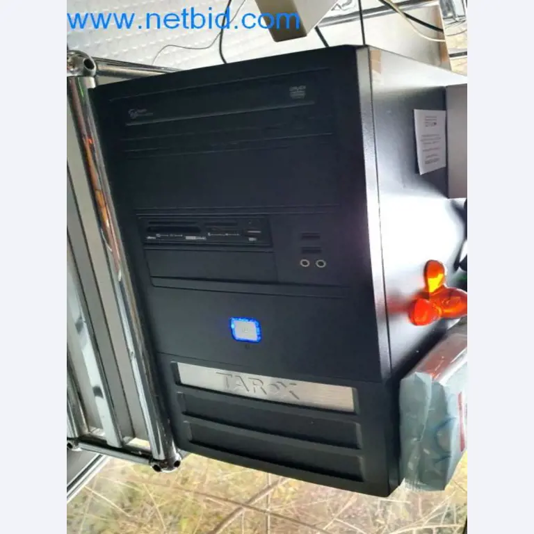 Geräte und Werkstatteinrichtung eines Reifenhandels-3