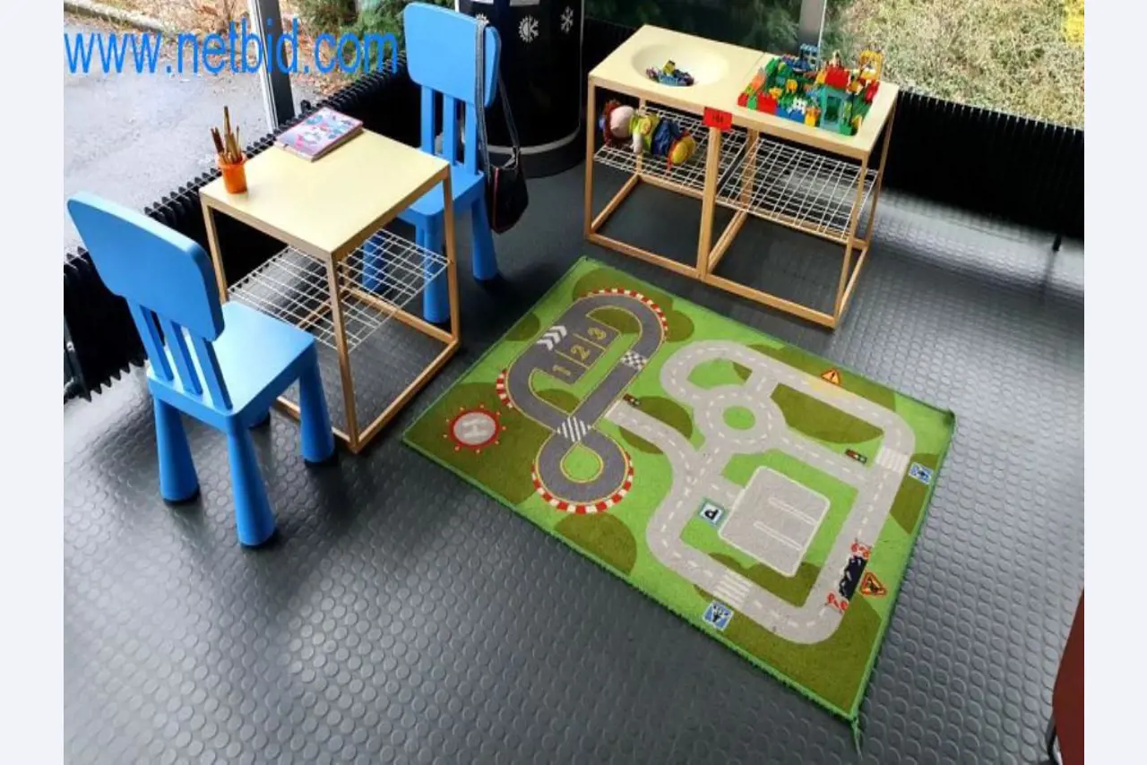 Equipamiento e instalaciones de taller de un distribuidor de neumáticos-1