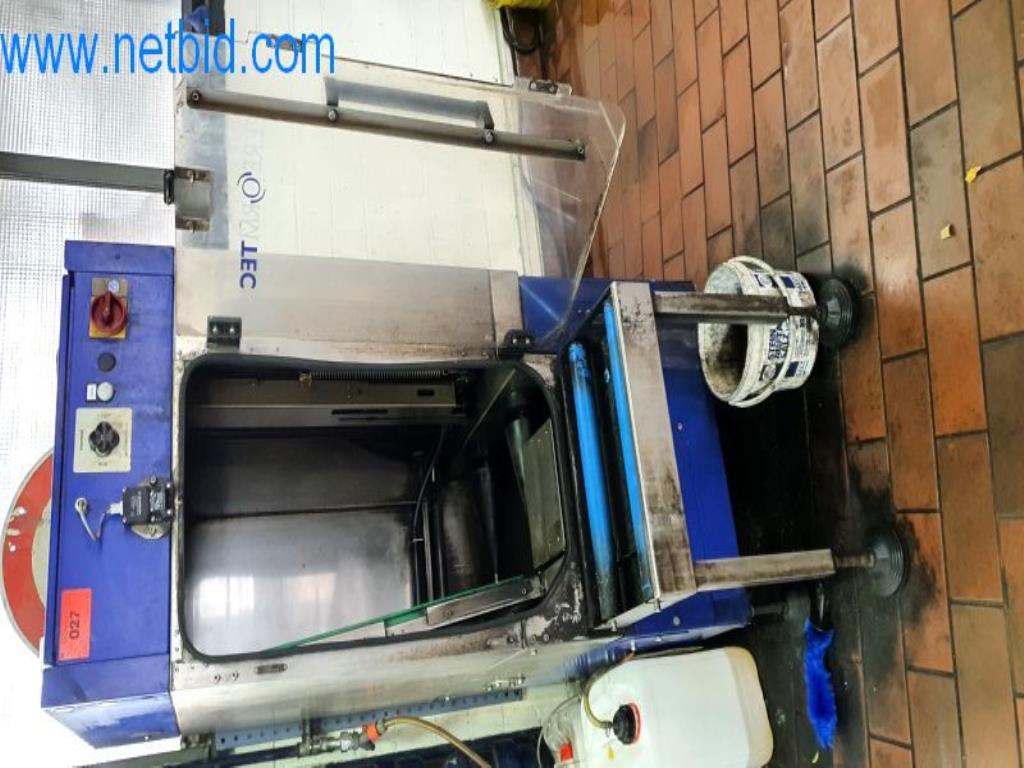 Appareils et équipement d'atelier d'un commerce de pneus-1