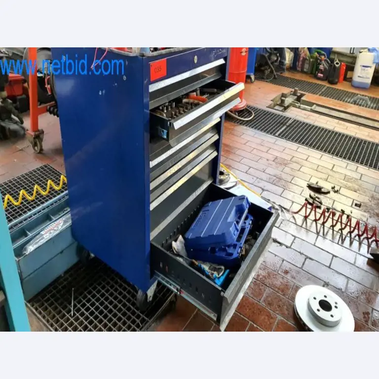 Sprzęt i wyposażenie warsztatu dealera opon-1