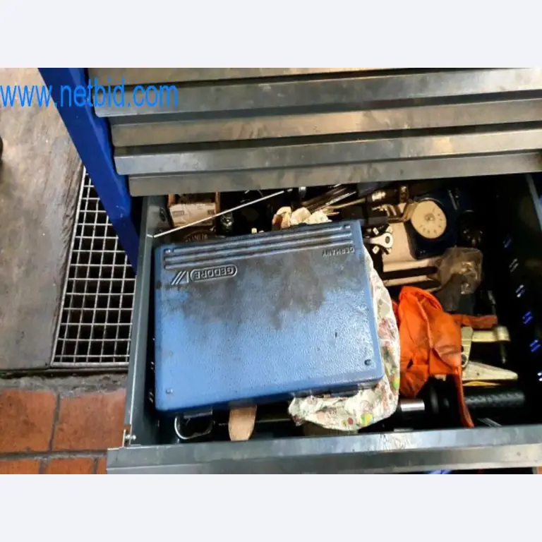 Sprzęt i wyposażenie warsztatu dealera opon-6