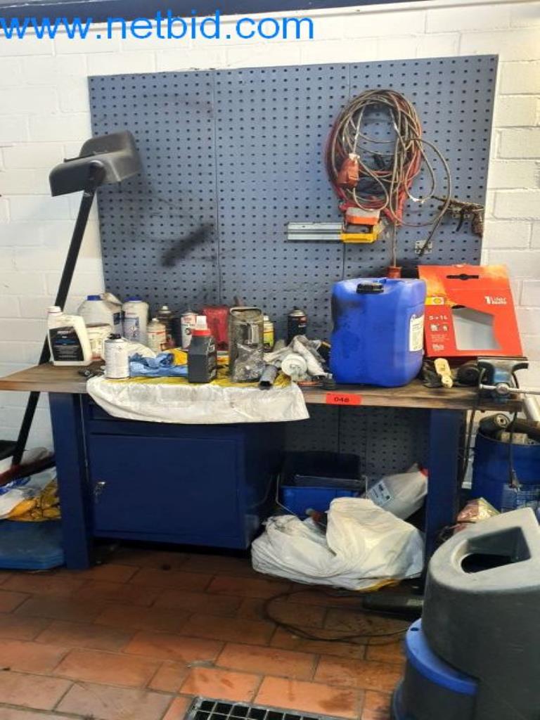 Geräte und Werkstatteinrichtung eines Reifenhandels-1