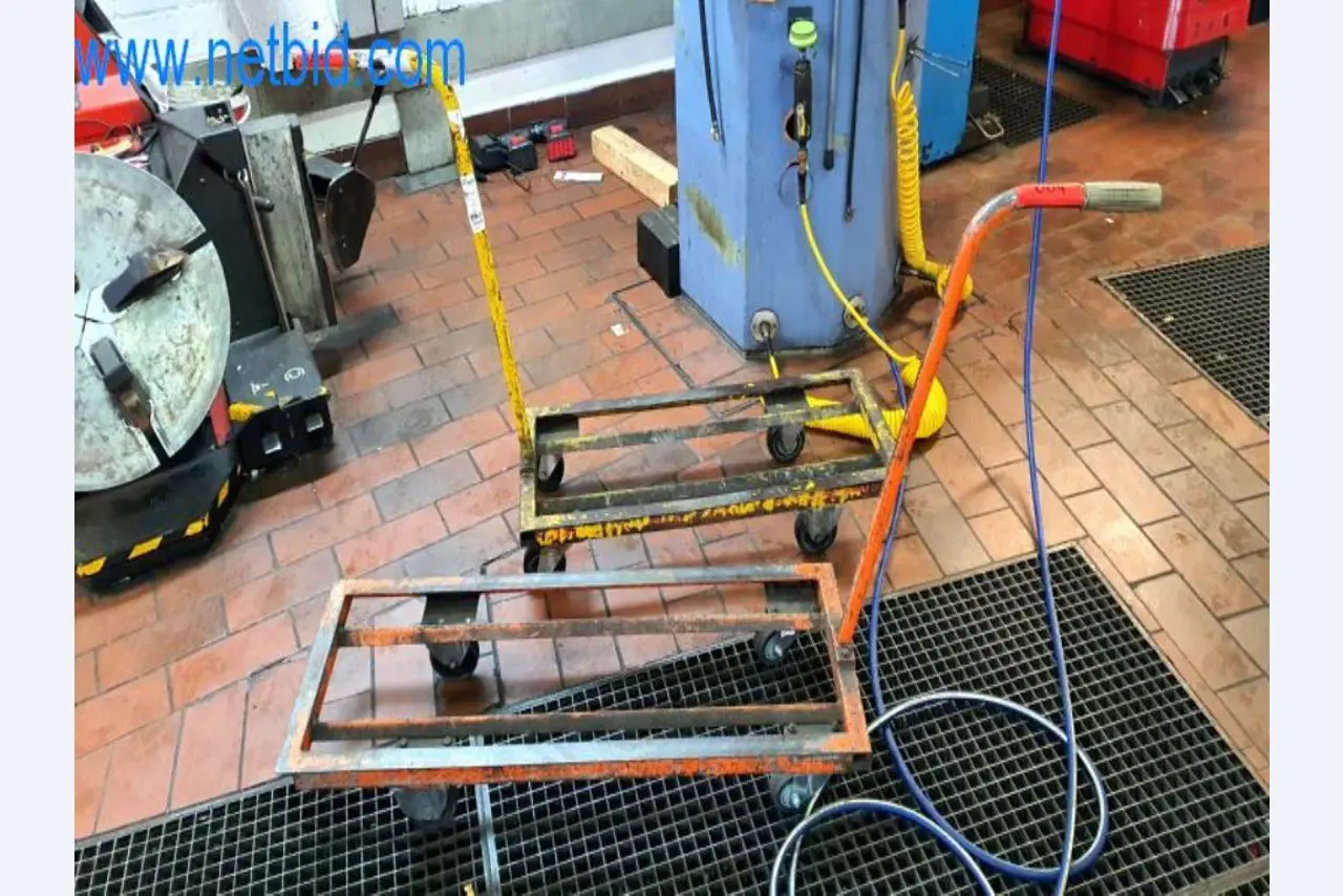 Equipamiento e instalaciones de taller de un distribuidor de neumáticos-1