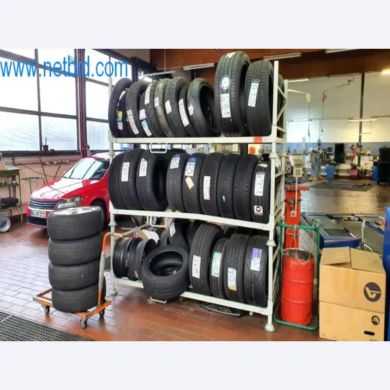 Equipamiento e instalaciones de taller de un distribuidor de neumáticos-1