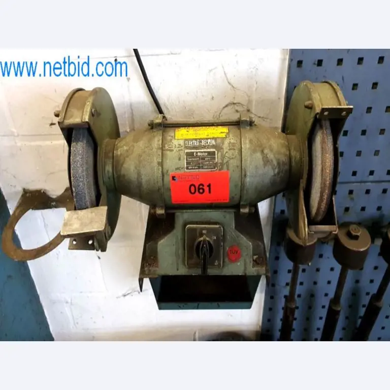 Uitrusting en werkplaatsfaciliteiten van een bandenhandelaar-1