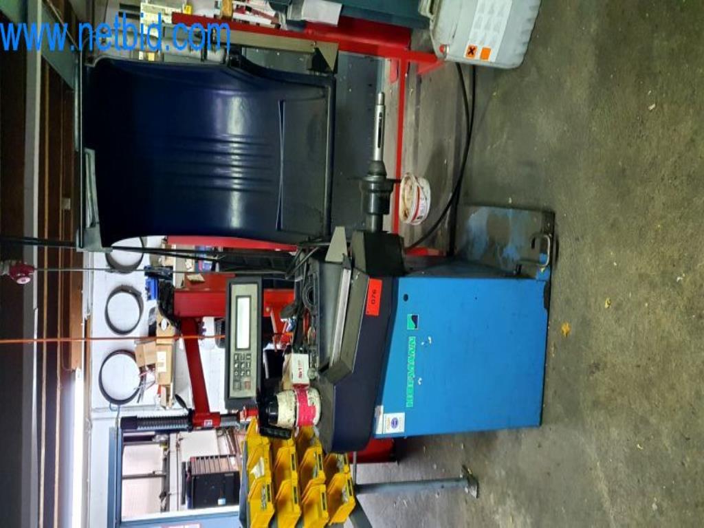 Geräte und Werkstatteinrichtung eines Reifenhandels-1