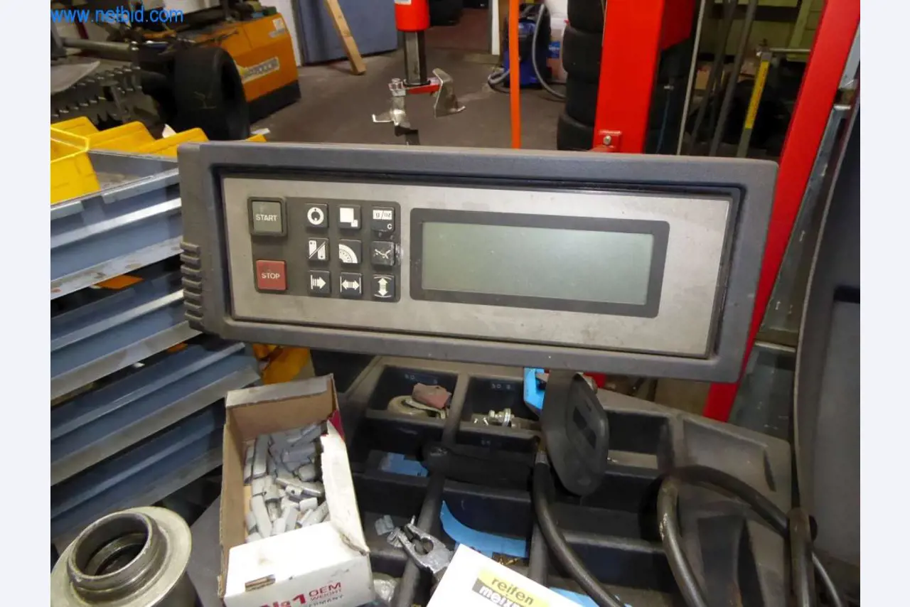 Geräte und Werkstatteinrichtung eines Reifenhandels-4