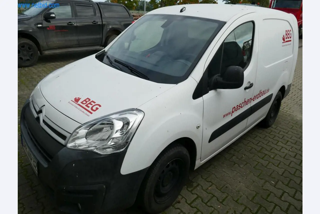 Máquinas e veículos de construção-1