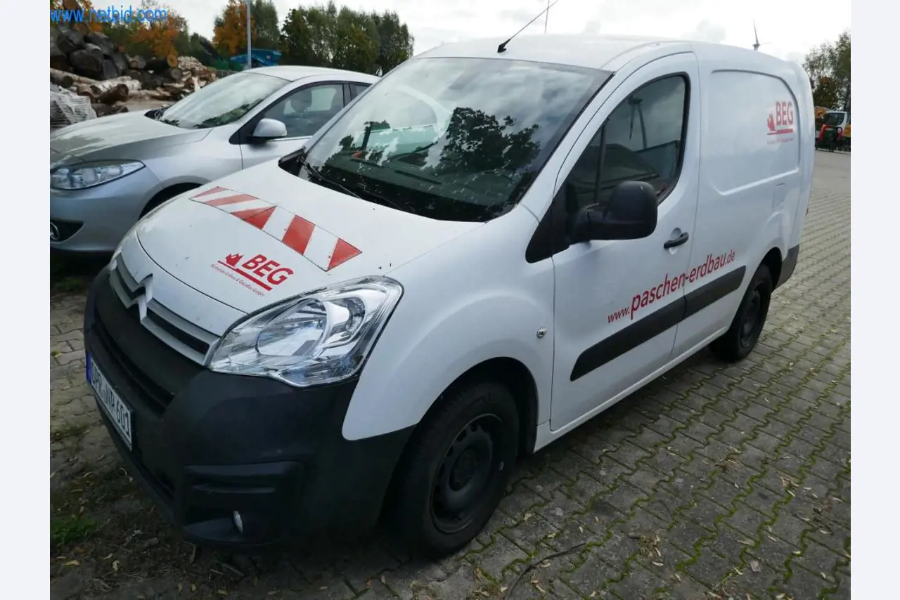 Maquinaria y vehículos de construcción-1