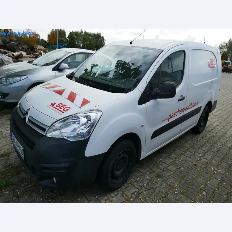 Maquinaria y vehículos de construcción-1