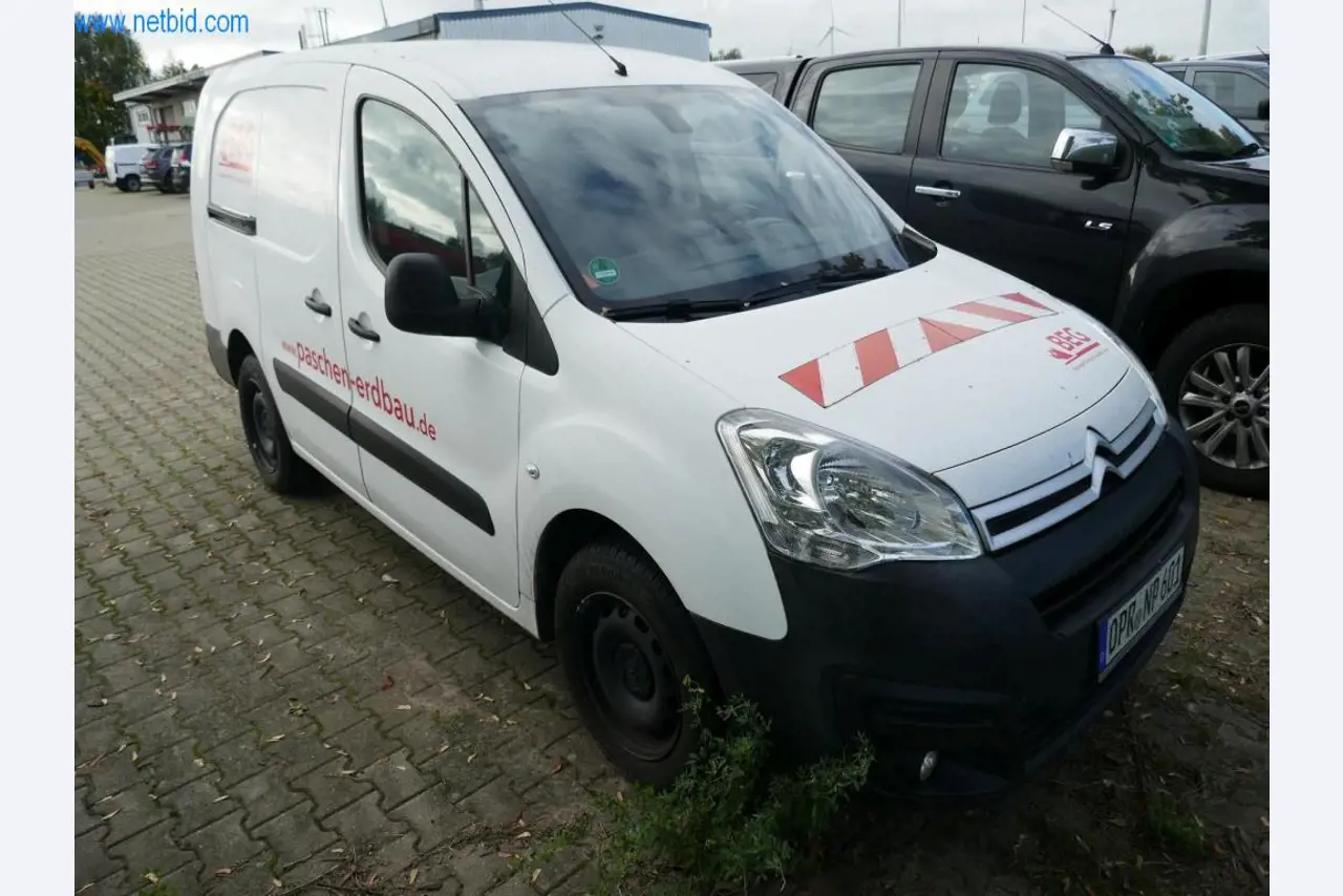 Maquinaria y vehículos de construcción-2