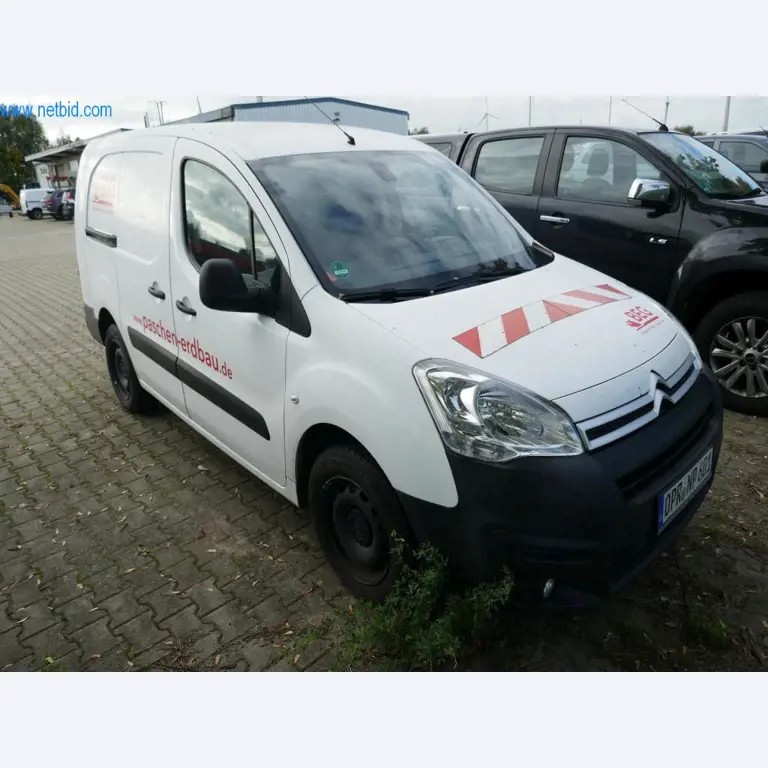 Maquinaria y vehículos de construcción-2