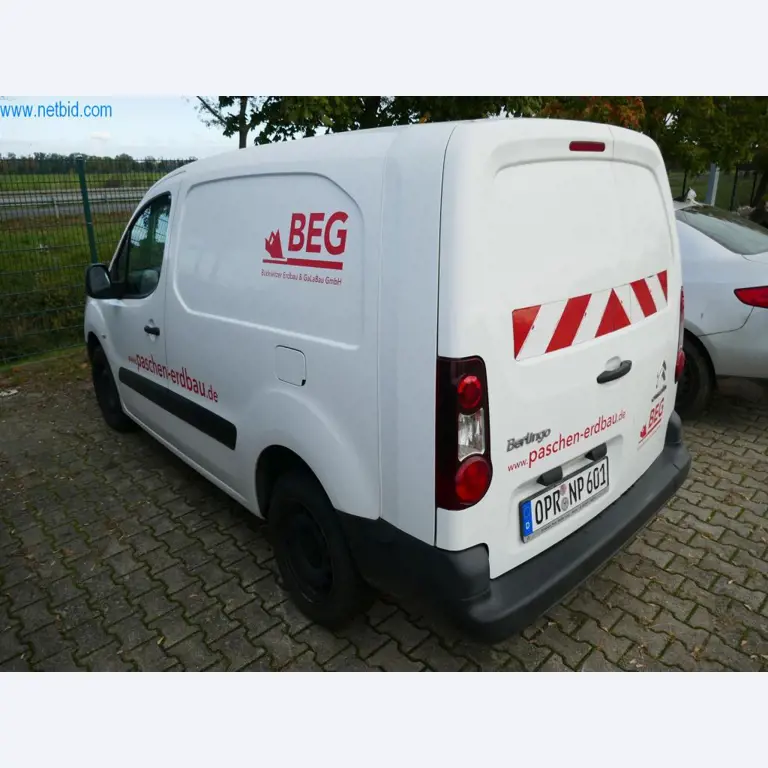 Maquinaria y vehículos de construcción-3