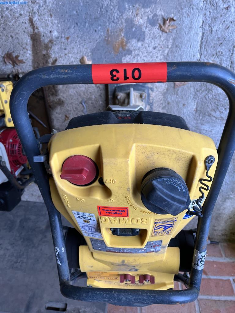 Maquinaria y equipos de construcción de una empresa de ingeniería civil-3