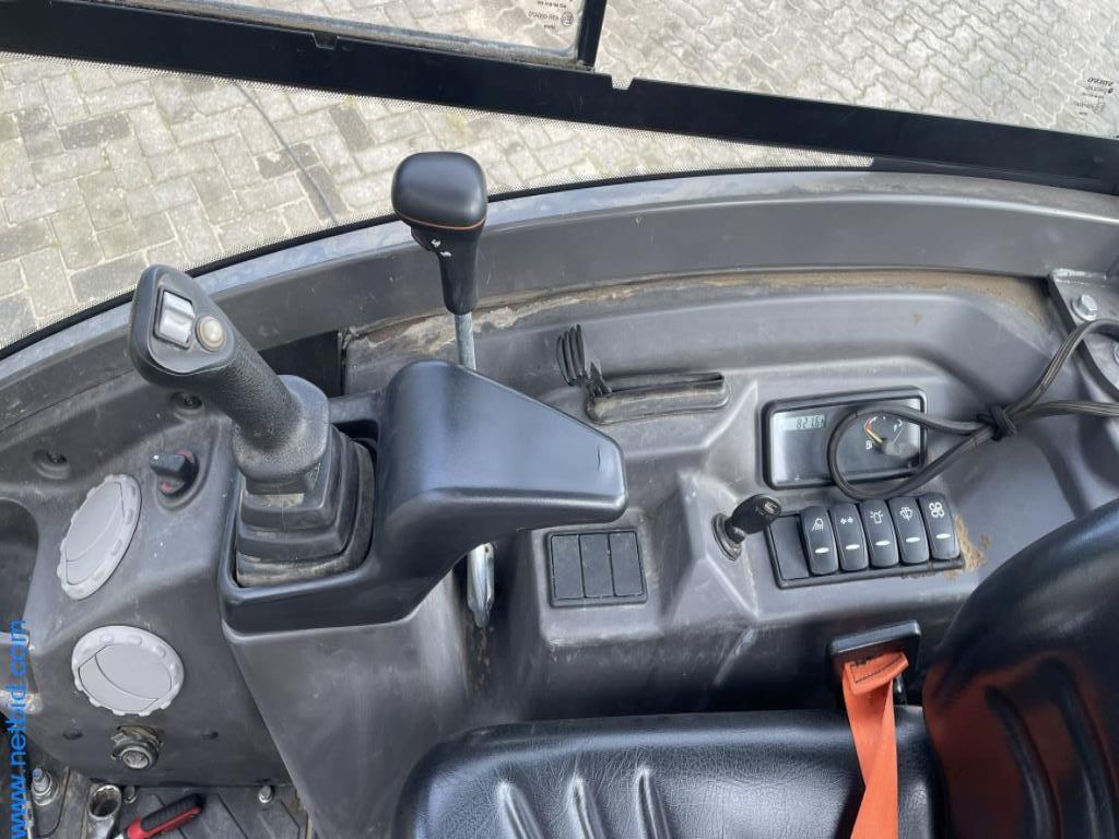 Gradbeni stroji in oprema podjetja za gradbeništvo-10