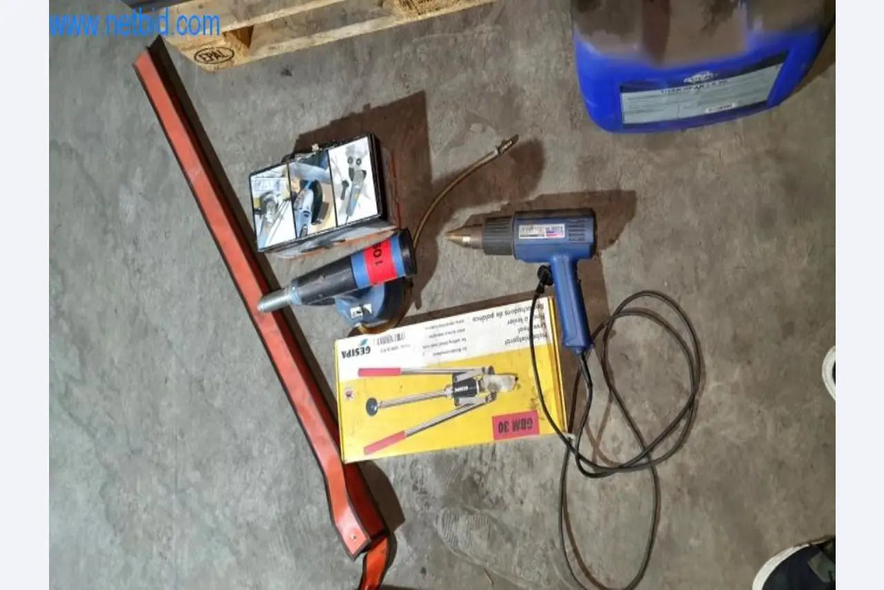 Poslovna in pisarniška oprema podjetja za gradnjo kovin-1