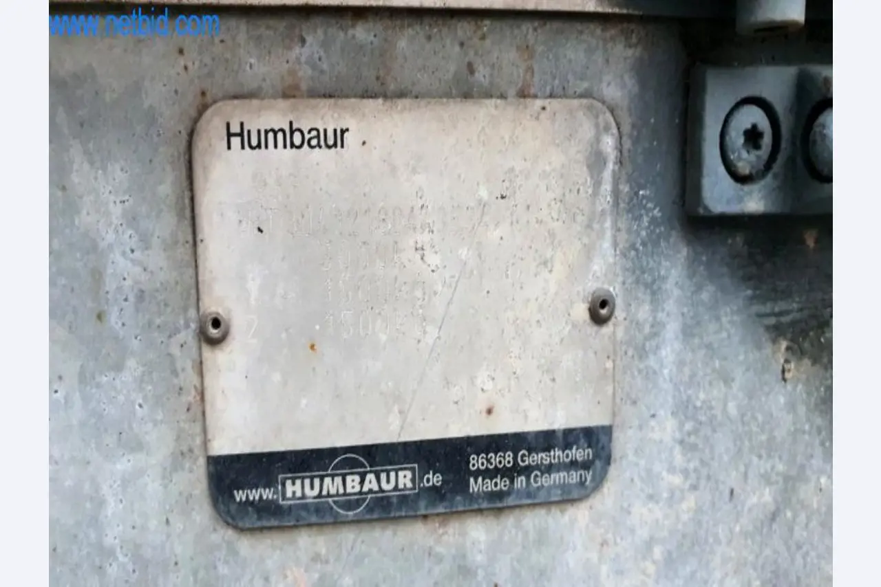 Wyposażenie operacyjne i biurowe firmy zajmującej się konstrukcjami metalowymi-2