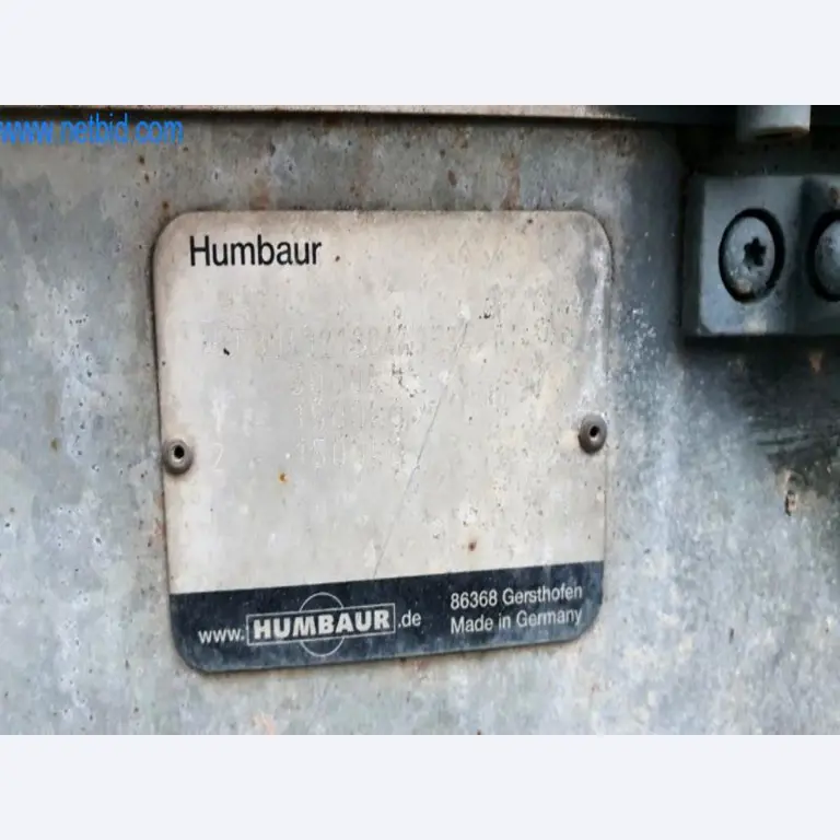 Wyposażenie operacyjne i biurowe firmy zajmującej się konstrukcjami metalowymi-2